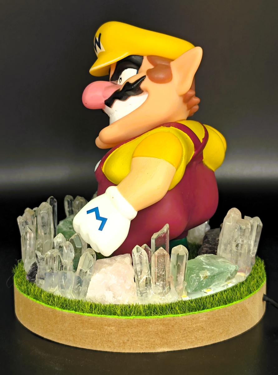 Wario - Crystal Lamp