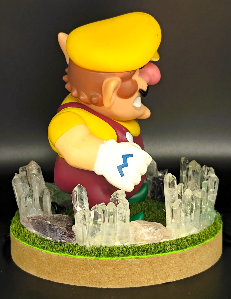 Wario - Crystal Lamp