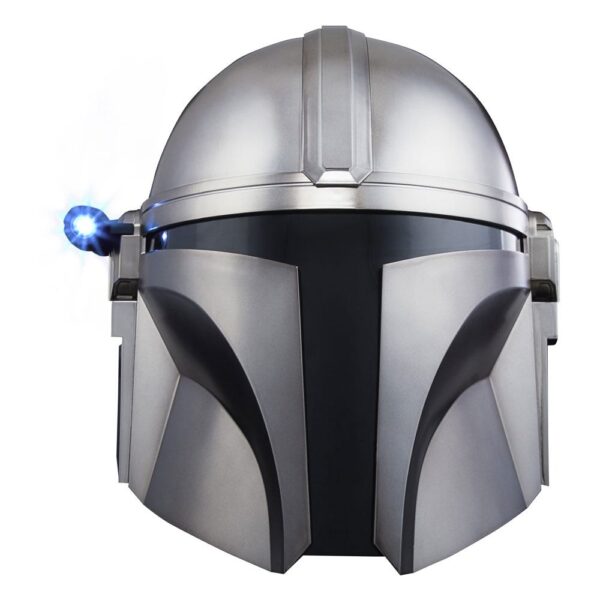 Star Wars The Mandalorian Black Series Electronic Helmet met gedetailleerd ontwerp, tactisch licht en interne welkomstverlichting.