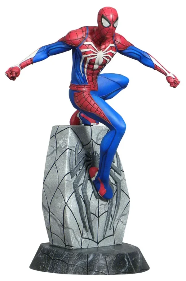 MARVEL Spider-Man PS4 PVC Statue van 25 cm in dynamische actiepose met gedetailleerde afwerking.