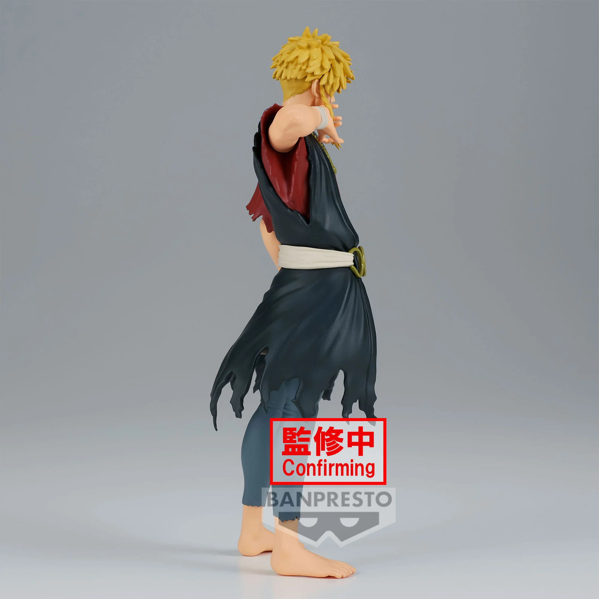 Hell's Paradise Aza Chobe DXF figuur in karakteristieke outfit met rood en zwart, 17cm Banpresto collectible in staande pose met gouden haar en ketting