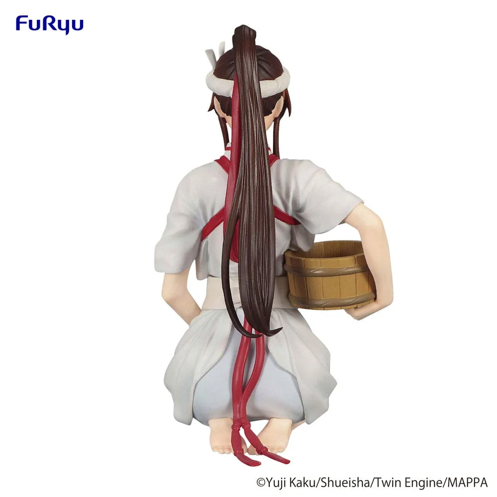 Hell's Paradise Sagiri Noodle Stopper figuur in traditionele witte outfit met rode accenten, 10cm FuRyu collectible in knielende pose met houten emmer